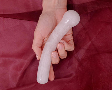 CLEAR QUARTZ YONI WAND - THE PEARL CLAIRE - Yoni Wanderland